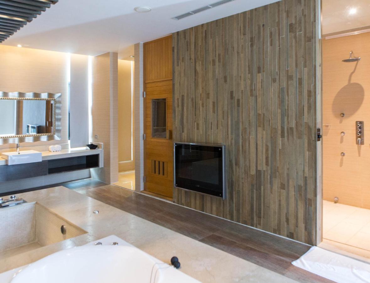 All-Ur Boutique Motel - Taichung Branch Екстер'єр фото