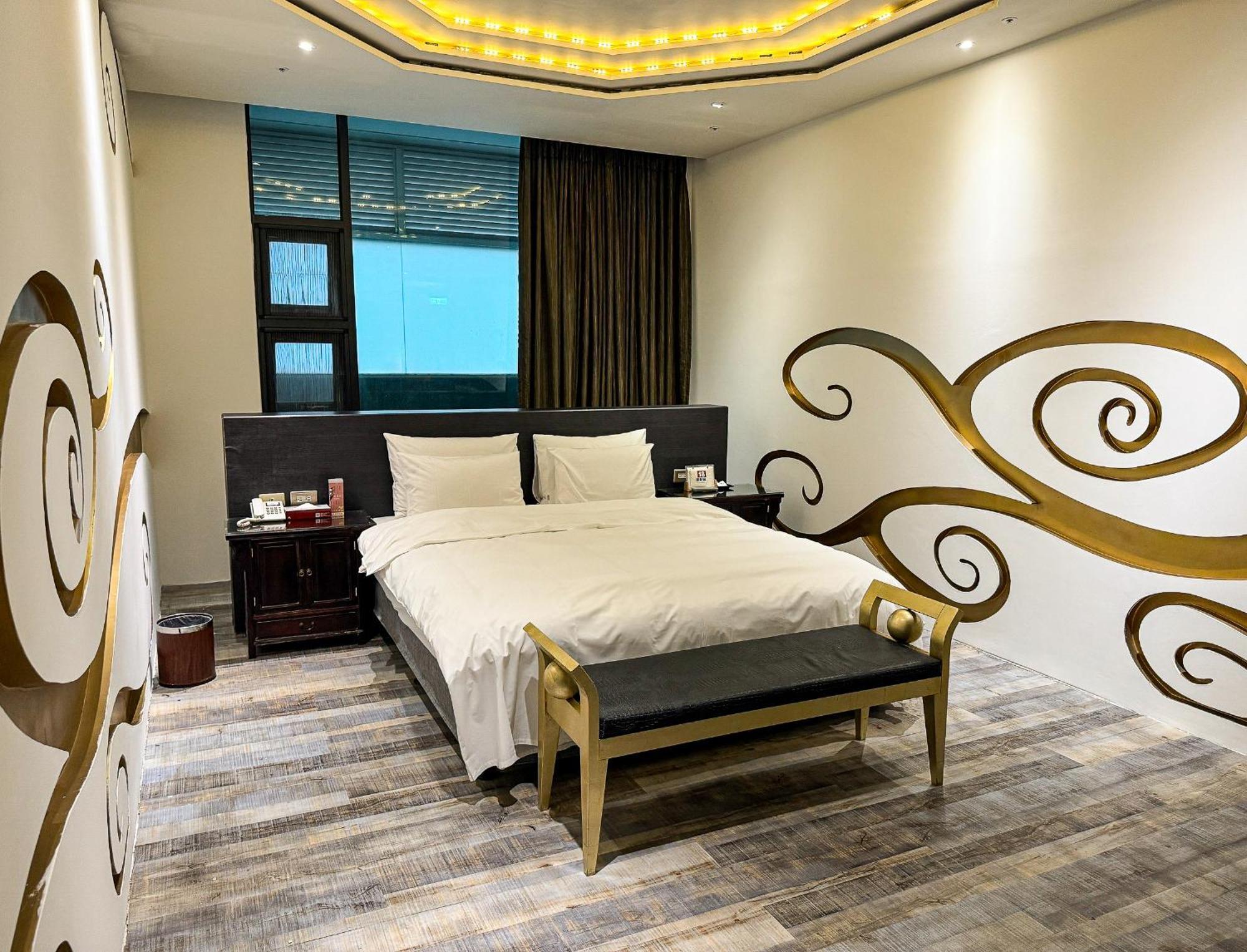 All-Ur Boutique Motel - Taichung Branch Екстер'єр фото