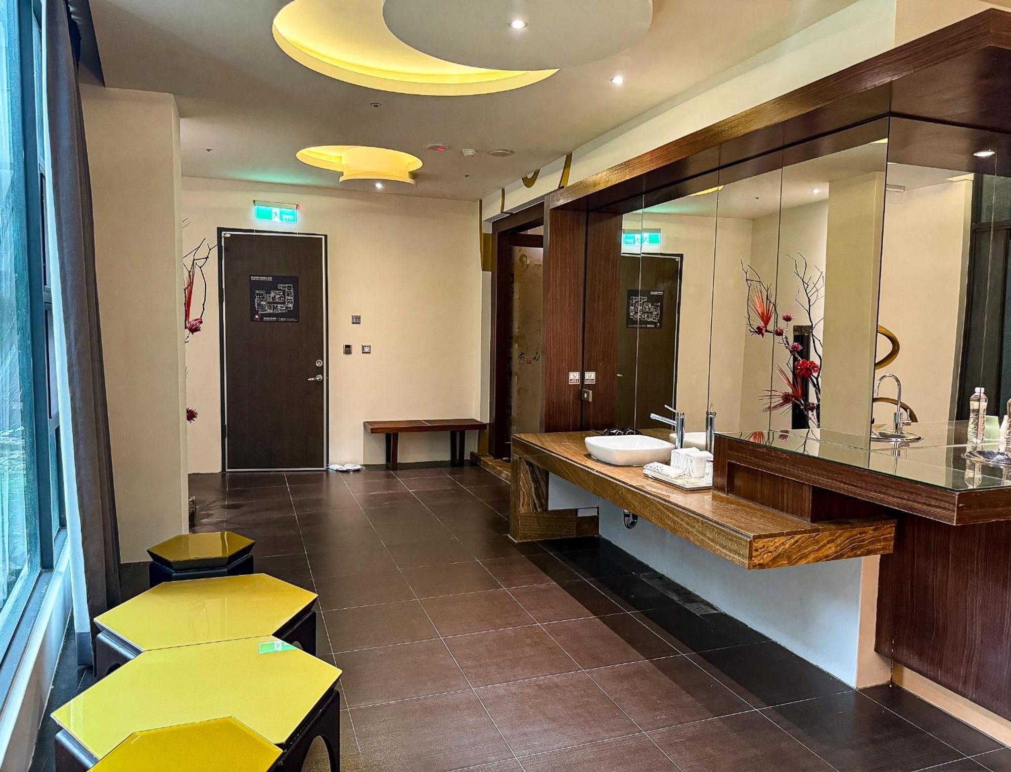All-Ur Boutique Motel - Taichung Branch Екстер'єр фото