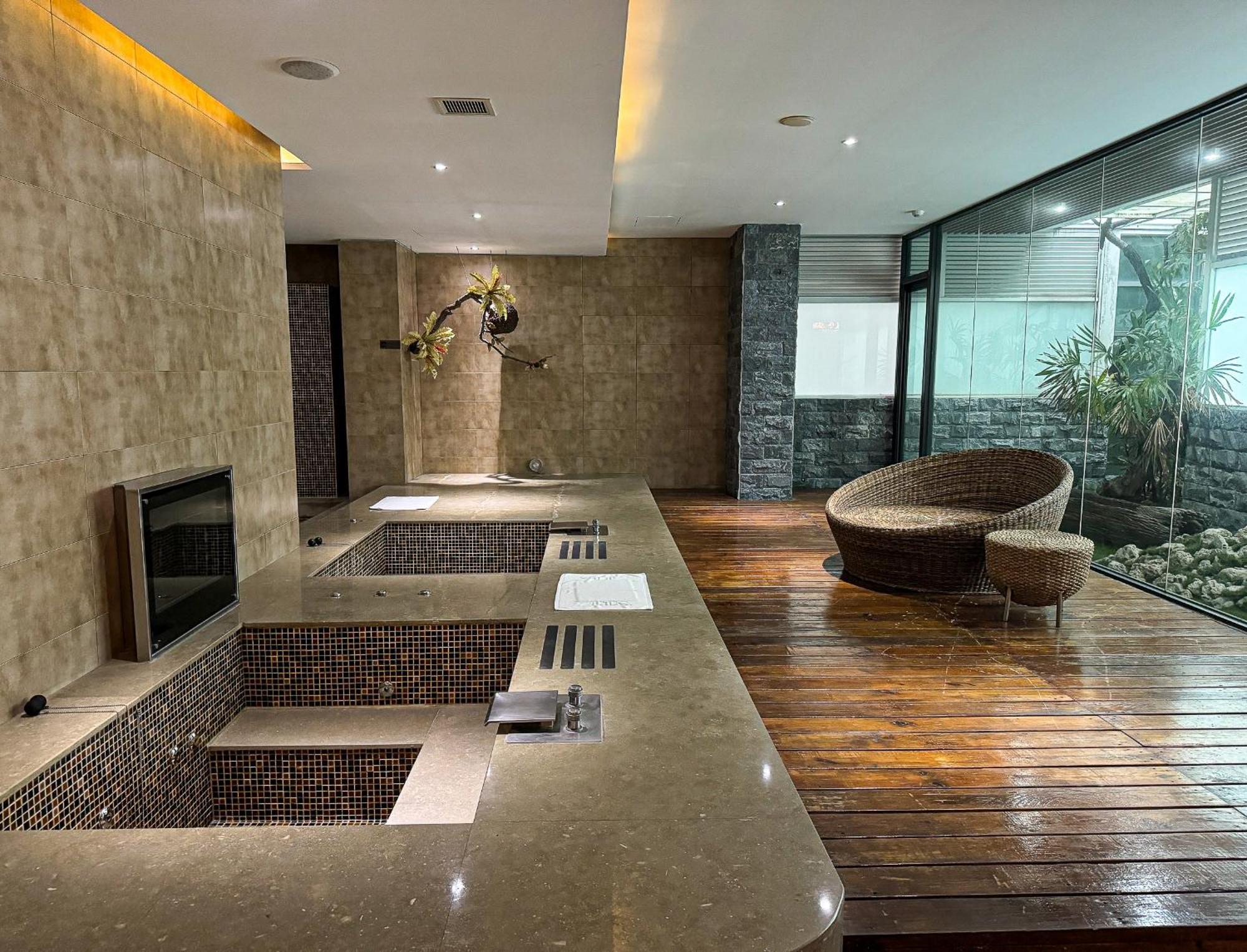 All-Ur Boutique Motel - Taichung Branch Екстер'єр фото