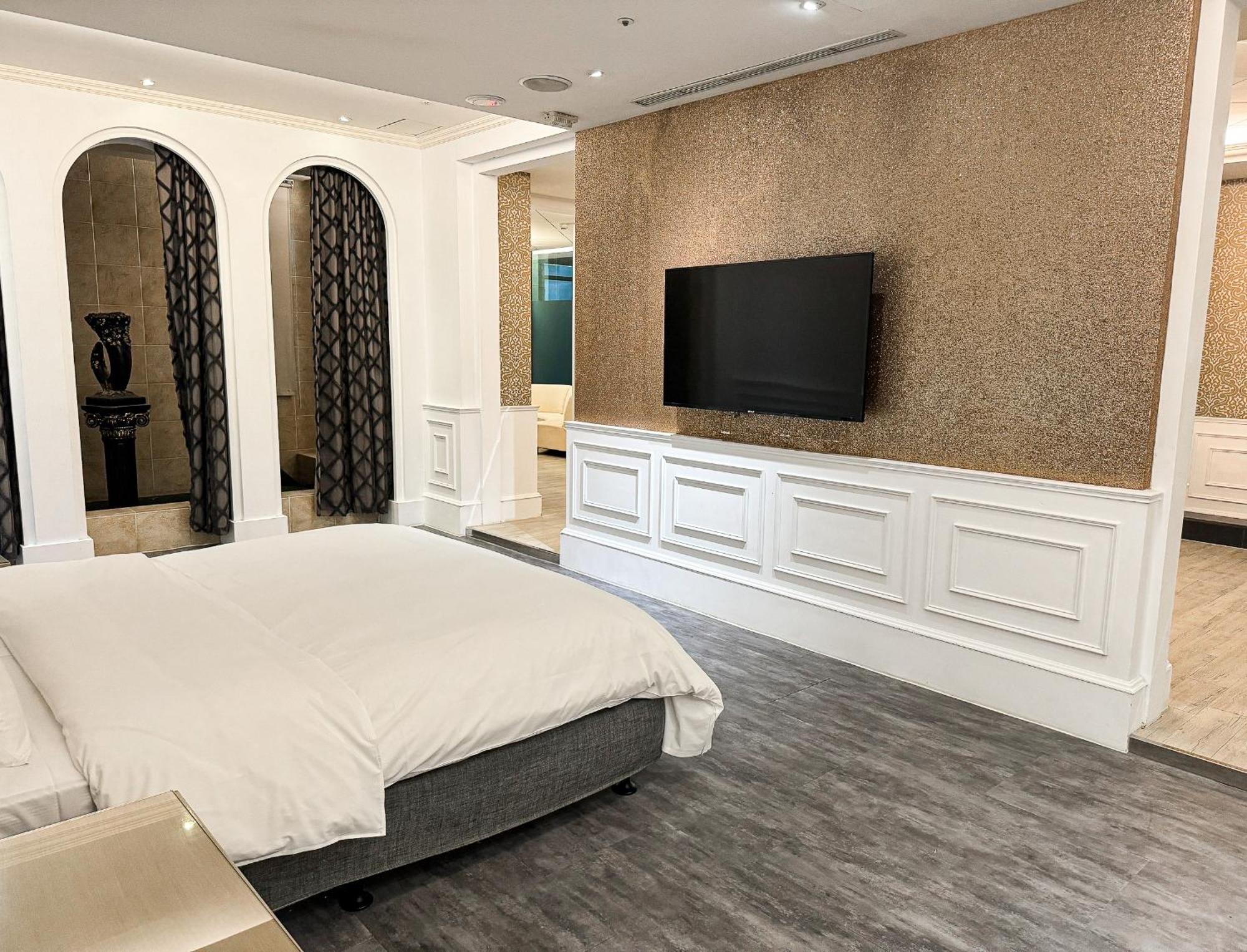 All-Ur Boutique Motel - Taichung Branch Екстер'єр фото