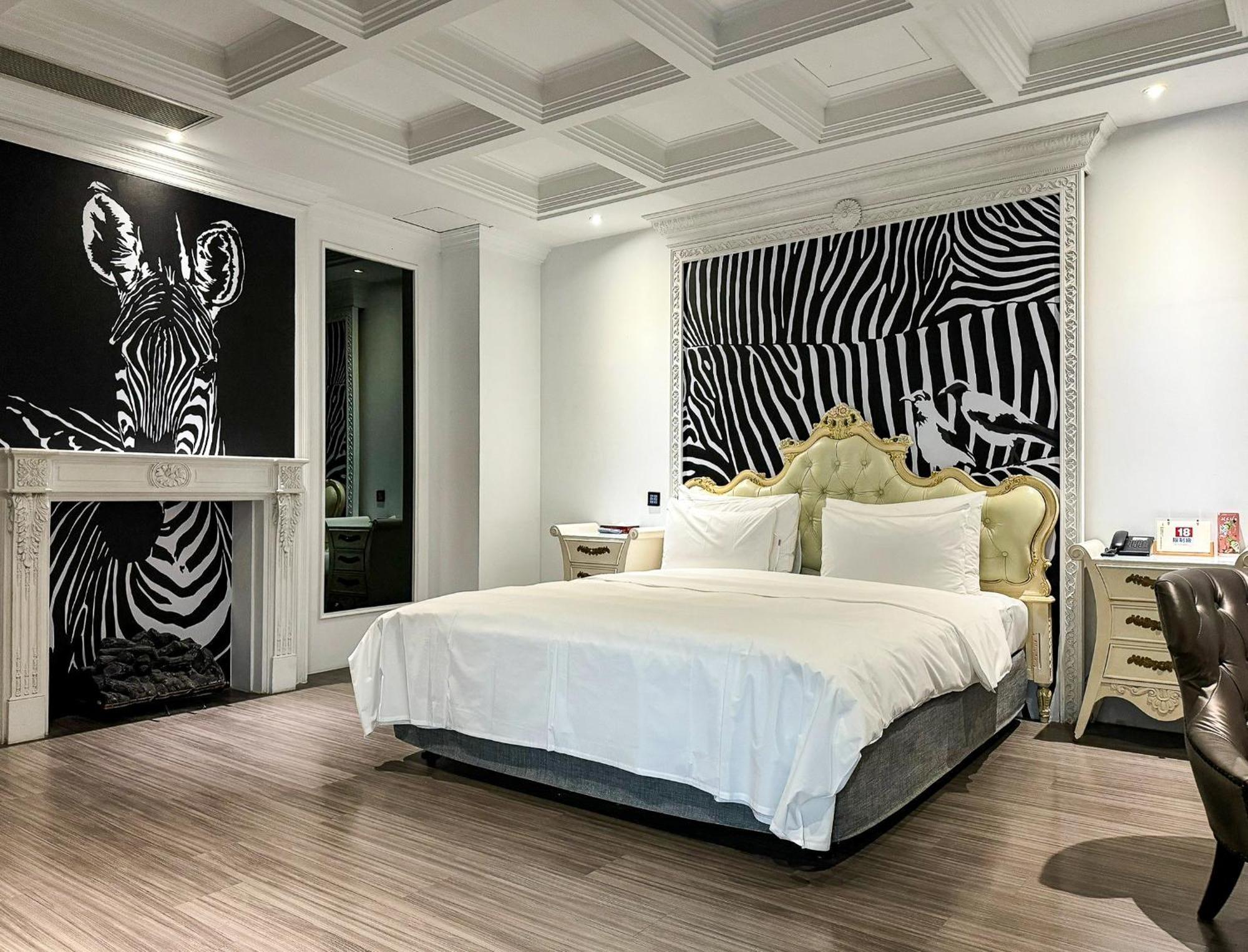 All-Ur Boutique Motel - Taichung Branch Екстер'єр фото