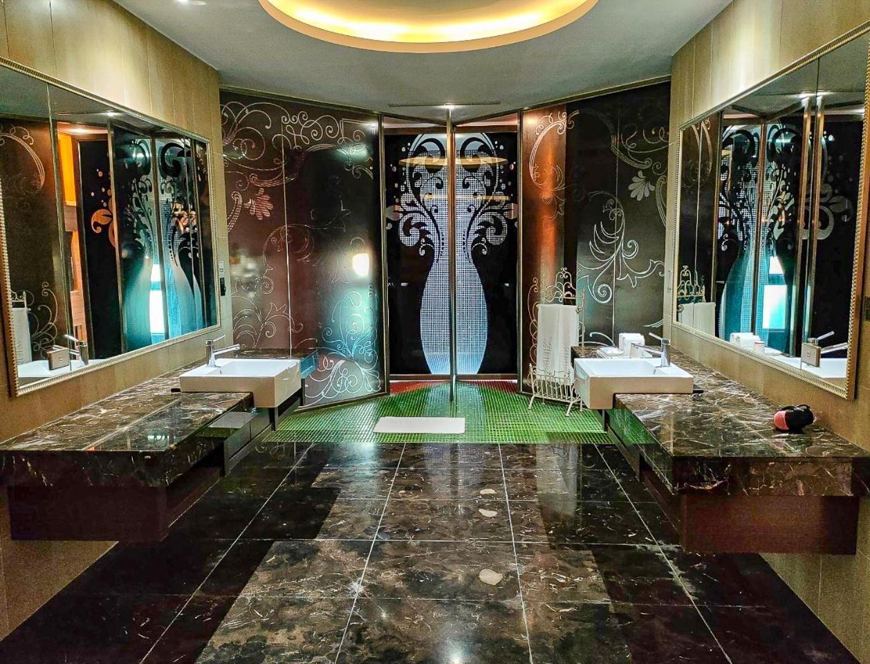 All-Ur Boutique Motel - Taichung Branch Екстер'єр фото